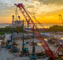 Zhangjinggao Yangtze River Bridge Construction