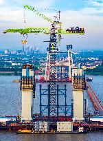 Zhangjinggao Yangtze River Bridge Construction