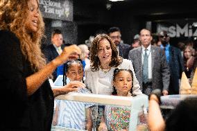 VP Harris Stops By Tyra Banks' Ice Cream Shop - Washington