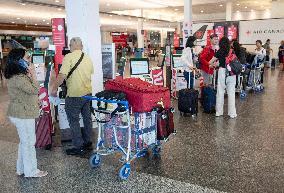 Airports Hit By Global IT Issue - Canada