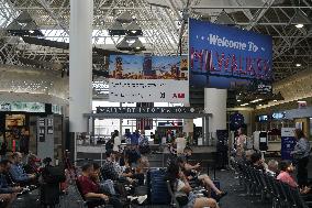 Airports Hit By Global IT Issue - Milwaukee