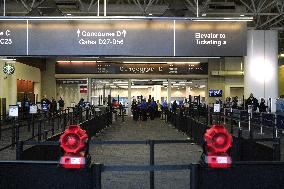 Airports Hit By Global IT Issue - Milwaukee