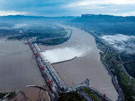 Three Gorges Hub Discharge Floodwater