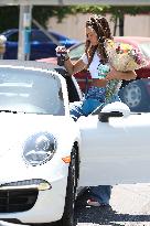 Maria Menounos Shopping - LA