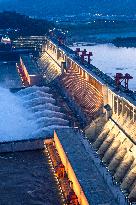 CHINA-HUBEI-THREE GORGES-DISCHARGE (CN)