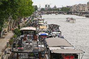 Daily Life In Paris On The Eve Of The Olympics