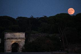 ITALY-ROME-FULL MOON