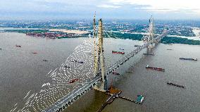 Chang-Tai Yangtze River Bridge Construction in Taixing