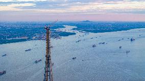 Chang-Tai Yangtze River Bridge Construction in Taixing