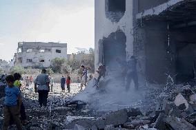 Israel Bombards Central Gaza