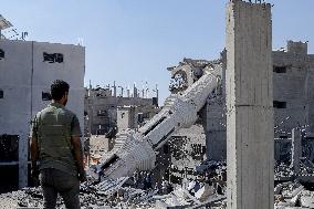 Israel Bombards Central Gaza