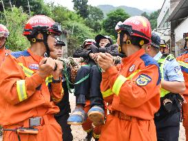 (SpotNews)CHINA-SICHUAN-HANYUAN-FLASH FLOODS-RESCUE (CN)