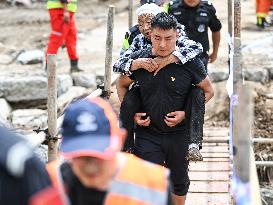 (SpotNews)CHINA-SICHUAN-HANYUAN-FLASH FLOODS-RESCUE (CN)