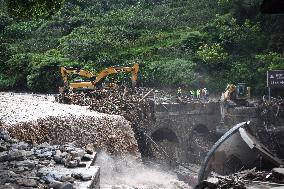 (SpotNews)CHINA-SICHUAN-HANYUAN-FLASH FLOODS-RESCUE (CN)