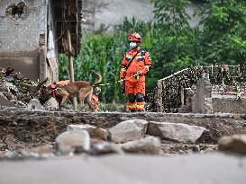 (SpotNews)CHINA-SICHUAN-HANYUAN-FLASH FLOODS-RESCUE (CN)