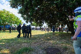 Rally Against Megabasins - La Rochelle