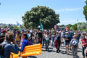 Rally Against Megabasins - La Rochelle