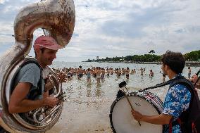 Rally Against Megabasins - La Rochelle