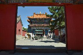 Tourists Visit Wuliang Temple in Hohhot