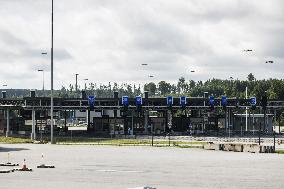 Closed Nuijamaa border crossing statio