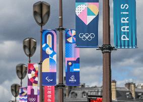 Daily Life In Paris On The Eve Of The Olympics