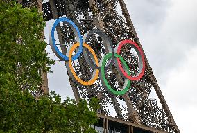 Daily Life In Paris On The Eve Of The Olympics