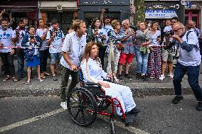 Paris 2024 - Lebanese Photojournalist Carries Olympic Torch - Vincennes