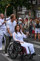 Paris 2024 - Lebanese Photojournalist Carries Olympic Torch - Vincennes