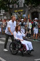 Paris 2024 - Lebanese Photojournalist Carries Olympic Torch - Vincennes