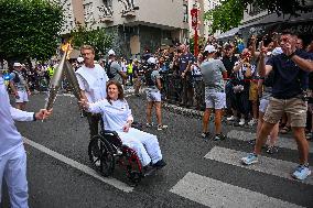 Paris 2024 - Lebanese Photojournalist Carries Olympic Torch - Vincennes