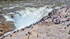 Yellow River Waterfall Tour