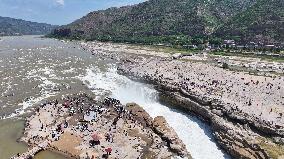 Yellow River Waterfall Tour