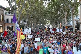 Thousands Protest Against Mass Tourism - Mallorca