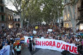 Thousands Protest Against Mass Tourism - Mallorca