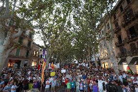 Thousands Protest Against Mass Tourism - Mallorca