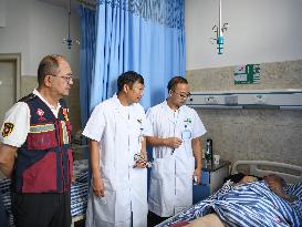 CHINA-SICHUAN-HANYUAN-FLASH FLOODS-MEDICAL TREATMENTS (CN)