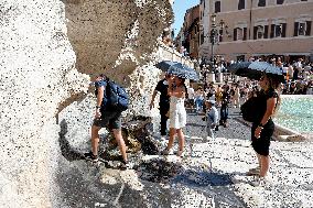 Extreme Heat Affects Daily Life In Italy