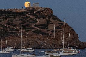 Full Moon In Greece