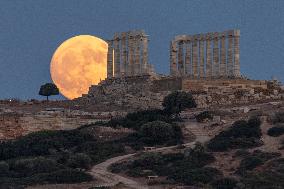 Full Moon In Greece