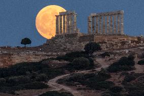 Full Moon In Greece