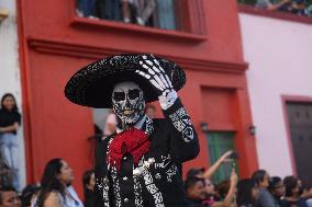 MEXICO-OAXACA-GUELAGUETZA-PARADE