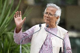 Inauguration of the Muhammad Yunus Place - Paris