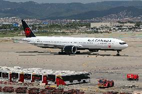 Daily life at Barcelona airport