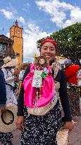 Pilgrim Women Continue Journey Heading To The Basilica Of Guadalupe