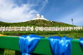 Mongolian Emperors Spectacular Statues