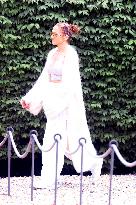 Jennifer Lopez Out - The Hamptons