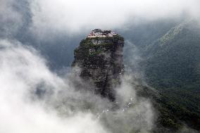 Mount Fanjing Goldentop in Tongren