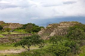 MEXICO-OAXACA-MONTE ALBAN-ARCHAEOLOGICAL SITE