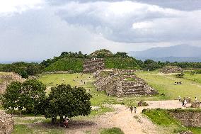 MEXICO-OAXACA-MONTE ALBAN-ARCHAEOLOGICAL SITE