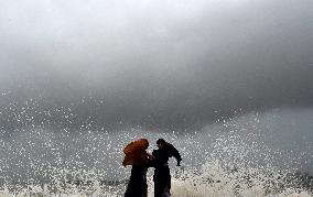 High Tide In Mumbai